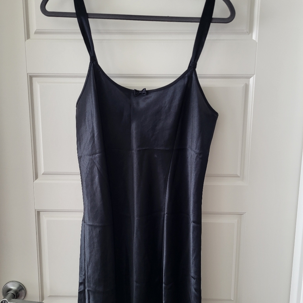 Morgan Taylor Black Sheath Cocktail Dress